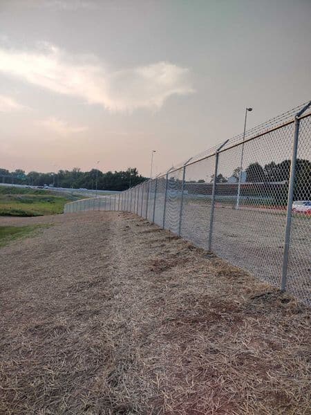 Chain Link Barbed Wire Commercial Lot